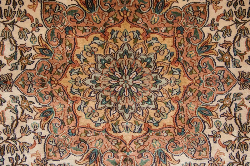 Kašmírské hedvábí Koberec 295x173cm - Orientální koberec