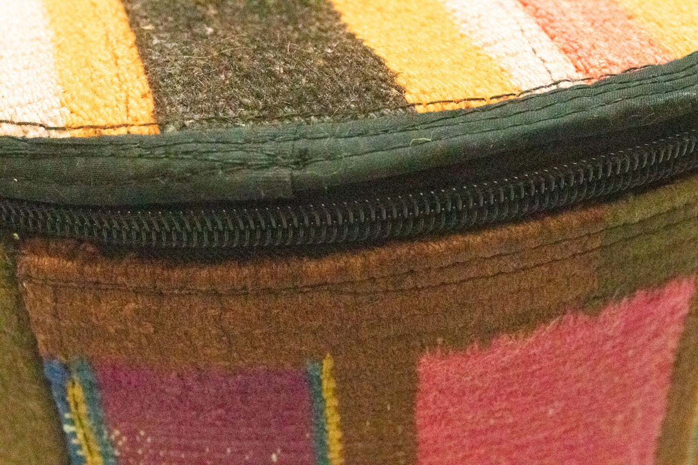 Sitzmöbel sonderform  - 50 x 40 cm - mehrfarbig