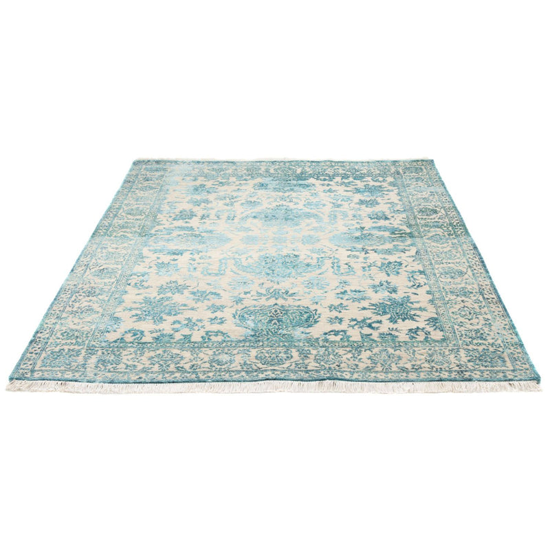 Designový koberec 136x188cm - Designerteppich