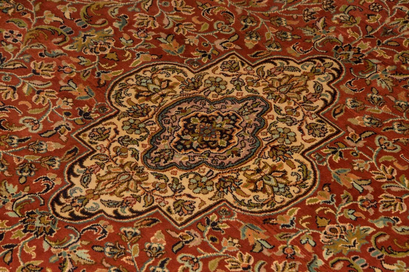 Kašmírské hedvábí Koberec 244x168cm - Orientální koberec