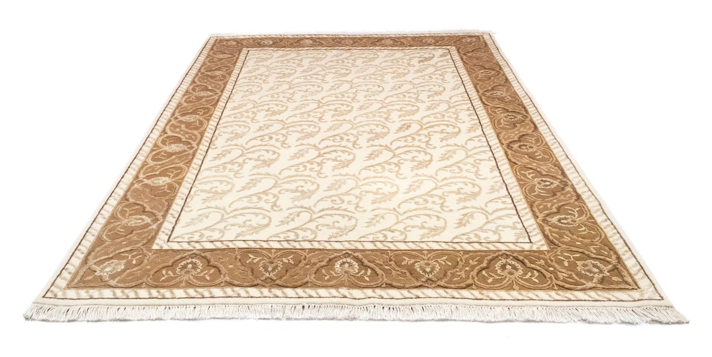 Designový koberec 237x168cm - Designerteppich