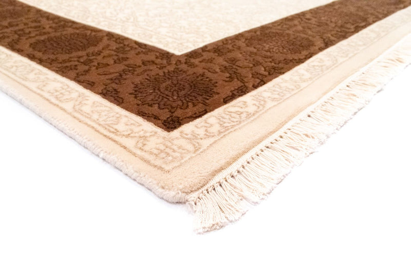 Designový koberec 173x240cm - Designerteppich