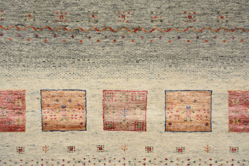 Gabbeh koberec - Loribaft Indus - 207 x 158 cm - tmavě béžová