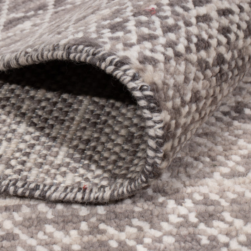 Designový koberec 170x240cm - Designerteppich