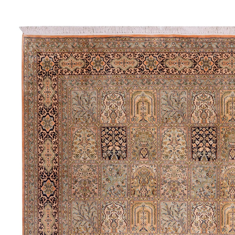 Kašmírské hedvábí Koberec 273x378cm - Orientální koberec
