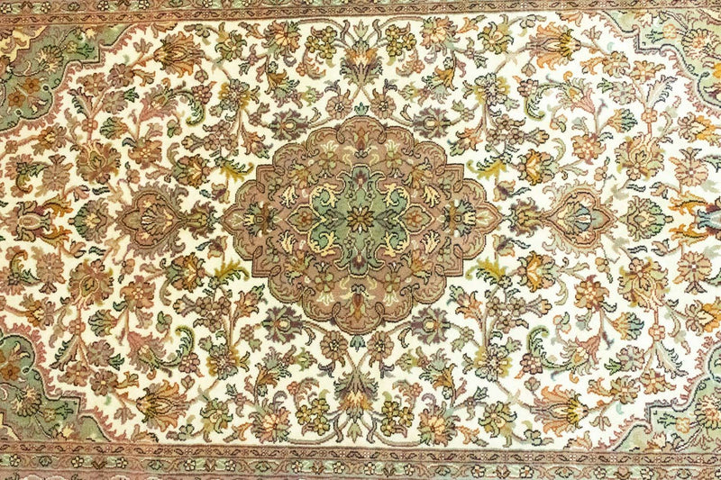 Kašmírské hedvábí Koberec 94x159cm - Orientální koberec