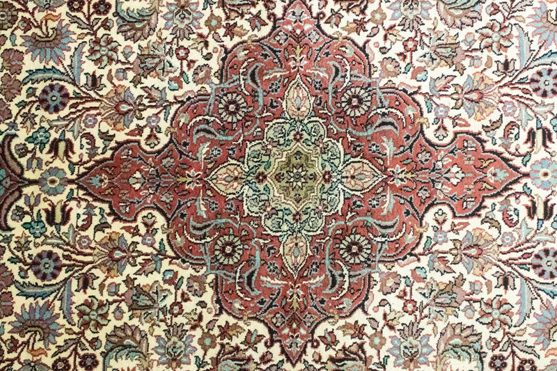 Kašmírské hedvábí Koberec 153x218cm - Orientální koberec