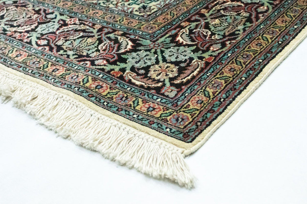 Kašmírské hedvábí Koberec 153x218cm - Orientální koberec