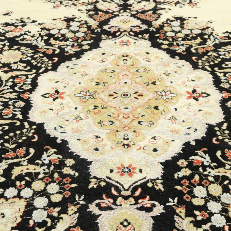 Designový koberec 242x309cm - Designerteppich