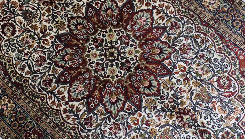 Kašmírské hedvábí Koberec 109x170cm - Orientální koberec