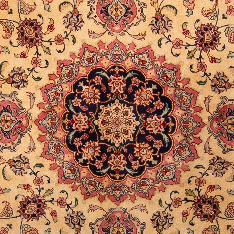 Tabriz Koberec 244x250cm - Perský koberec