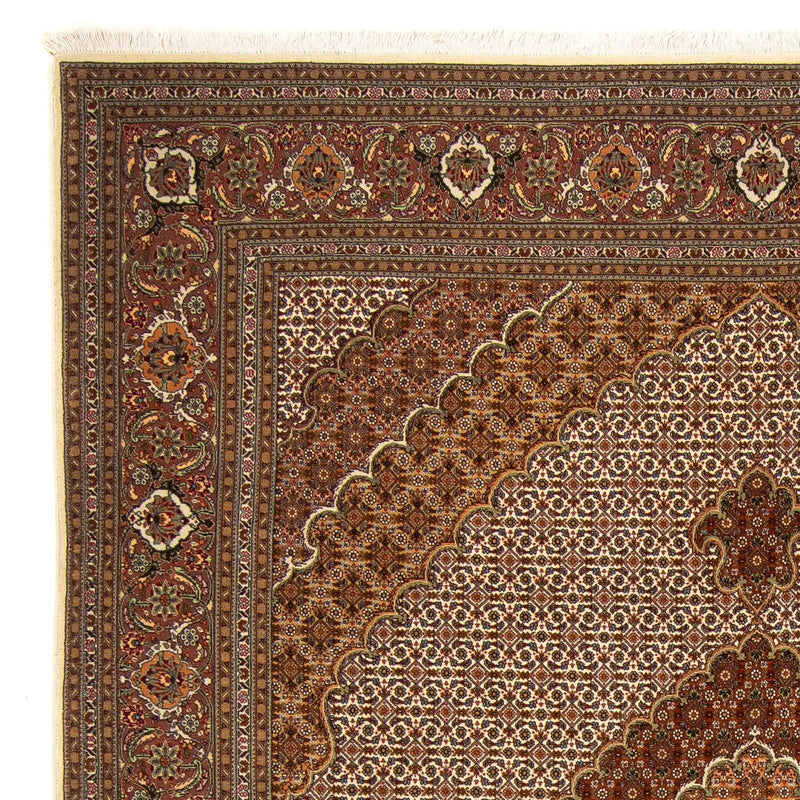 Tabriz Koberec 254x205cm - Perský koberec