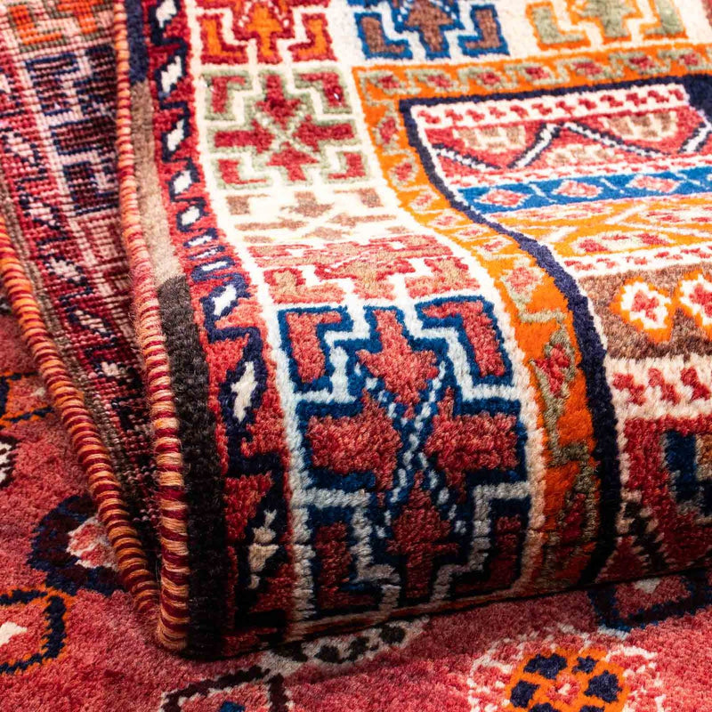 Shiraz Koberec 175x270cm - Perský koberec - tmavě červená