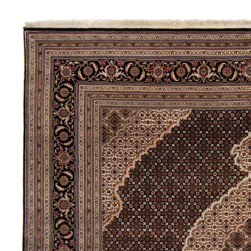 Tabriz Koberec 251x252cm - Perský koberec